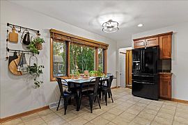 Beautifully Updated 3-Bedroom, 1.5 Bathroom in Milwaukee, WI (Photo 9 of 12)