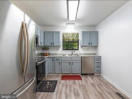 Home Features High-Speed Internet For Remote Work, and More in Haymarket, VA (Photo 4 of 12)