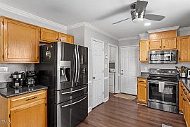 A Ranch-Style Layout on a Large Lot in Raleigh, NC (Photo 4 of 12)