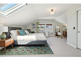 Welcome to Your Dream Home in Irvington!  in Portland, OR (Photo 12 of 12)