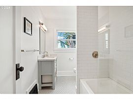 Welcome to Your Dream Home in Irvington!  in Portland, OR (Photo 6 of 12)