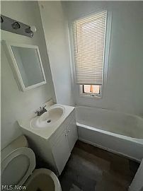 2 Bedroom, 1 Bathroom in Cleveland, OH (Photo 8 of 12)
