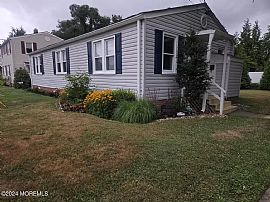 Lovely and Furnished 1 Bedroom and 1 Bathroom in Eatontown, NJ