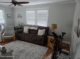 Lovely and Furnished 1 Bedroom and 1 Bathroom in Eatontown, NJ (Photo 6 of 10)