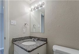 Lovely 2bedroom and 2bathroom in Dallas, TX (Photo 5 of 11)