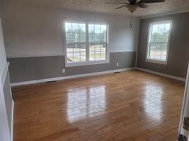 Cozy Beautiful 3 Bedrooms  in Knoxville, TN (Photo 4 of 4)