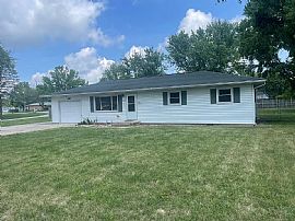 510 Park Dr, Mount Zion, Il 62549  House For Rent in Mount Zion, IL