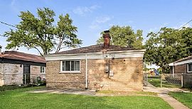14610 Blackstone Ave, Dolton, Il 6041 House For Rent in Dolton, IL (Photo 2 of 9)