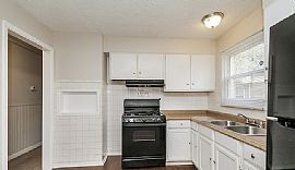 14610 Blackstone Ave, Dolton, Il 6041 House For Rent in Dolton, IL (Photo 6 of 9)