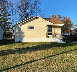 5225 Chain of Rocks Rd Edwardsville, Il 62025 Comfortable House in Edwardsville, IL