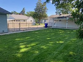 409 Dwight St, Kewanee, Il 61443 House For Rent in Kewanee, IL (Photo 2 of 3)