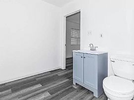 532 Saint James Ln, Cahokia, Il 62206 Home Sweet Home  in Cahokia, IL (Photo 9 of 10)