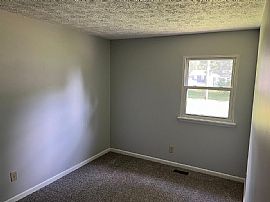 1327 Helena Dr, Lebanon, in 46052 Charming House For Rent in Lebanon, IN (Photo 6 of 10)