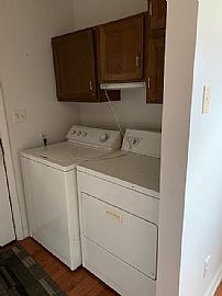 1327 Helena Dr, Lebanon, in 46052 Charming House For Rent in Lebanon, IN (Photo 9 of 10)