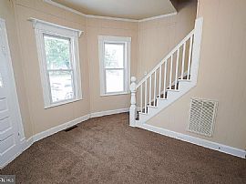 915 N Division St Apt B, Salisbury, Md 21801 Move in Ready  in Salisbury, MD (Photo 6 of 10)