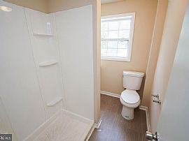 915 N Division St Apt B, Salisbury, Md 21801 Move in Ready  in Salisbury, MD (Photo 8 of 10)