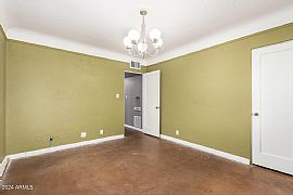 Home in Central Phoenix'S Coveted Willo Neighborhood in Phoenix, AZ (Photo 9 of 10)