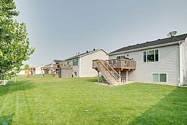 Spacious Home Close to Schools and Parks. in Fargo, ND (Photo 10 of 10)