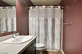 Spacious Home Close to Schools and Parks. in Fargo, ND (Photo 6 of 10)