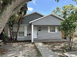 4666 11th Ave S, Saint Petersburg, Fl 33711 in Saint Petersburg, FL