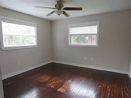 2304 Sandrala Dr, Sarasota, Fl 34231 in Sarasota, FL (Photo 8 of 10)