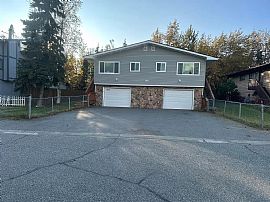 Comfortable and Unique 3 Bedroom Home in Anchorage, AK (Photo 10 of 11)