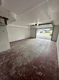 Comfortable and Unique 3 Bedroom Home in Anchorage, AK (Photo 9 of 11)