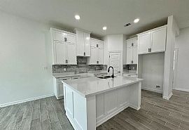 Charming 4 Bedroom in La Feria, TX (Photo 4 of 12)