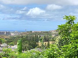 Unique 3 Bedroom Home in Honolulu, HI (Photo 1 of 9)