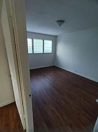 Unique 3 Bedroom Home in Honolulu, HI (Photo 4 of 9)