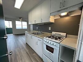 Special 2 Bedroom in Honolulu, HI (Photo 8 of 9)