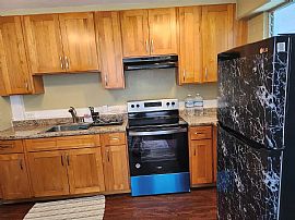 Nice 1 Bedroom Home in Honolulu, HI (Photo 2 of 5)