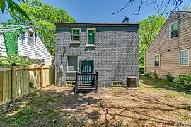 Beautiful Fully Renovated Home, Just Move Right in and Enjoy! in Detroit, MI (Photo 7 of 7)