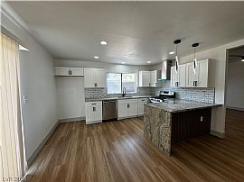 Stunning House Remodel in Las Vegas, NV (Photo 4 of 10)