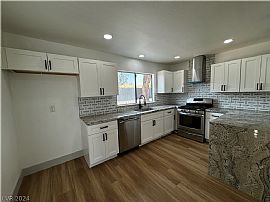 Stunning House Remodel in Las Vegas, NV (Photo 5 of 10)