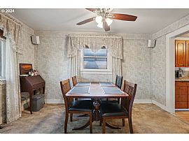 2 Bedroom, 1 Bath Home Features Beautiful Hardwood Floors in Portland, OR (Photo 4 of 10)