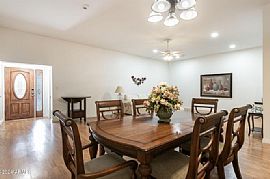 Your Chance to Live in N Central Entertainment, Schools, Etc in Phoenix, AZ (Photo 2 of 4)