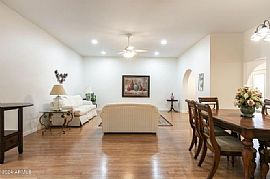 Your Chance to Live in N Central Entertainment, Schools, Etc in Phoenix, AZ (Photo 4 of 4)