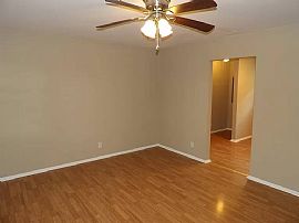 $1,000/mo 3bd 1ba 1,050sqft in Frankfort, KY (Photo 3 of 8)