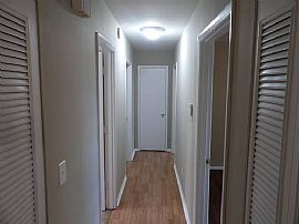 $1,000/mo 3bd 1ba 1,050sqft in Frankfort, KY (Photo 4 of 8)