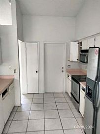 Nice 2 Bedroom 2 Bathroom Home in Orlando, FL (Photo 2 of 3)