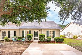 James Island Just Minutes From Folly Beach and Downtown in Charleston, SC