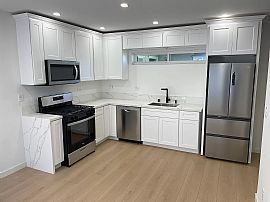 West Hills 1bedroom Apartment  in West Hills, CA