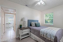 Murray Hill Beautiful Home in Jacksonville, FL (Photo 8 of 8)