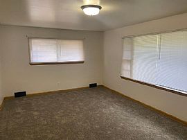 7227 W Congress St, Milwaukee, Wi 53216 in Milwaukee, WI (Photo 3 of 8)