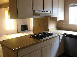 Charming 2 Beds 2 Baths  in Stockton, CA (Photo 2 of 5)