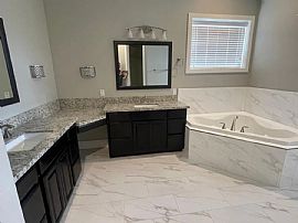 This 3bd/2ba Custom Home Is Available For Lease  in Globe, AZ (Photo 10 of 11)