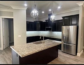 This 3bd/2ba Custom Home Is Available For Lease  in Globe, AZ (Photo 4 of 11)