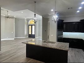 This 3bd/2ba Custom Home Is Available For Lease  in Globe, AZ (Photo 5 of 11)