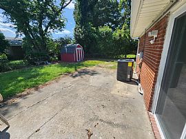 Beautiful Newly Renovated 5beds 2baths in Norfolk, VA (Photo 12 of 12)